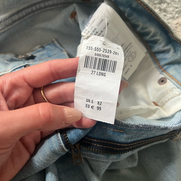 A&F Boyfriend mid rise jeans - Picture 7 of 12